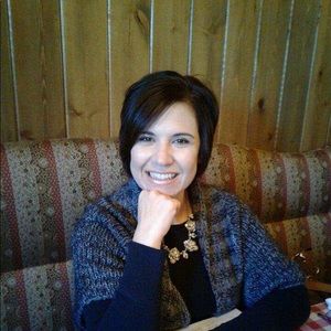 Meet your Posher, Angela